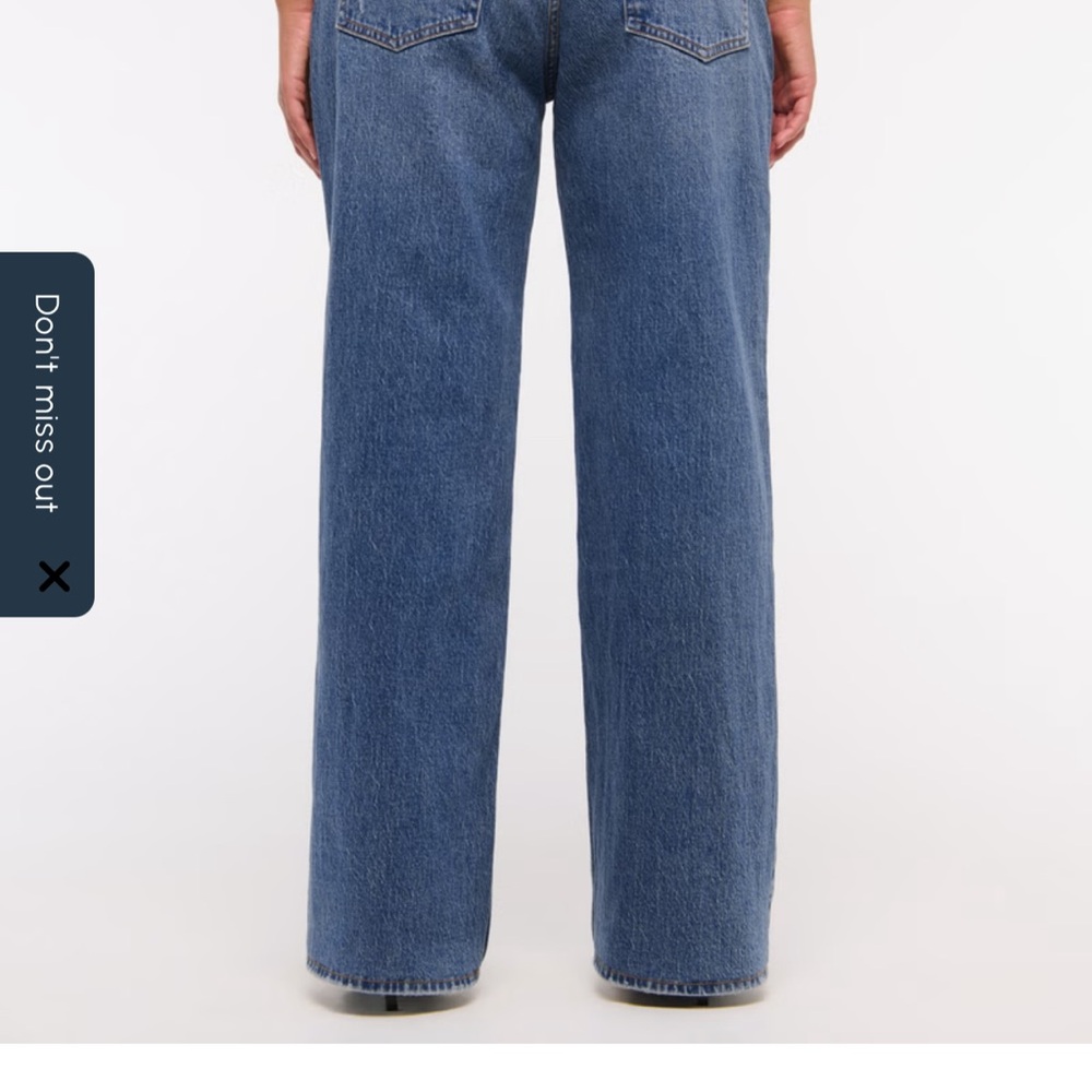 Abercrombie & Fitch Women's Low Rise Baggy *extra long* Jeans - Picture 3 of 7